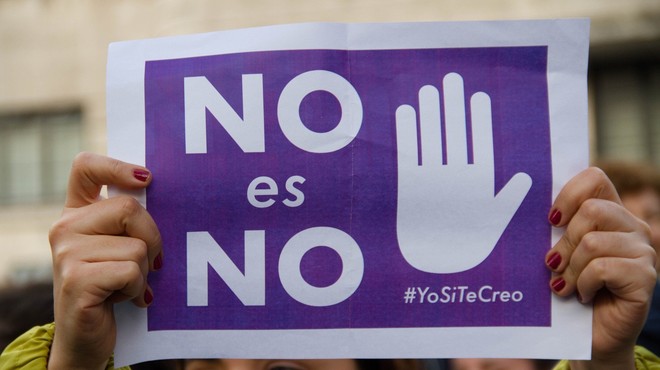 Španija: Množični protesti po oprostilni sodbi za skupinsko posilstvo (foto: Profimedia)