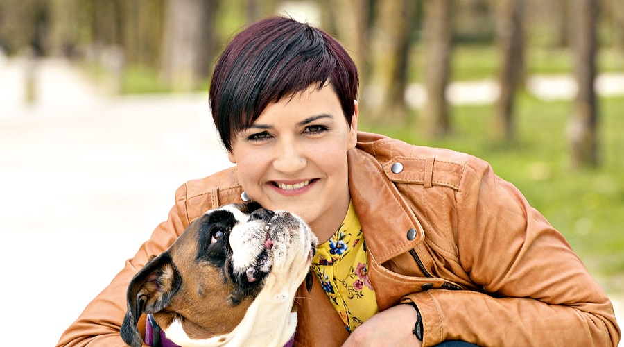Tanja Marentič Pirš: Življenje z nemškim bokserjem - prijateljem, ki je vedno na voljo za igro (foto: Primož Predalič)