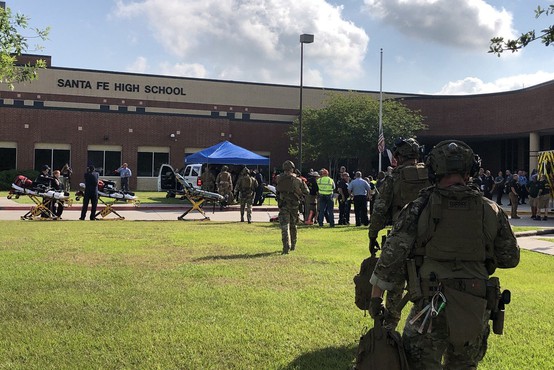 V streljanju na teksaški srednji šoli več mrtvih