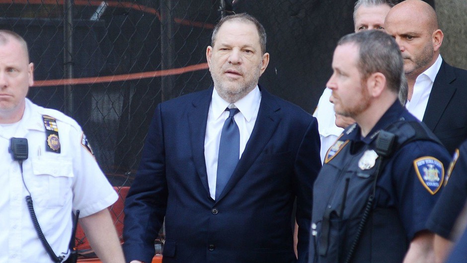 
                            Nove obtožbe proti Weinsteinu - nadlegoval naj bi 16-letnico (foto: Profimedia)