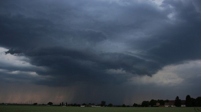 Pomurje: Močnejše nevihte povzročile težave (foto: Profimedia)
