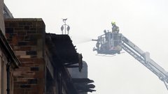 VIDEO: V Glasgowu zagorela slovita umetnostna akademija