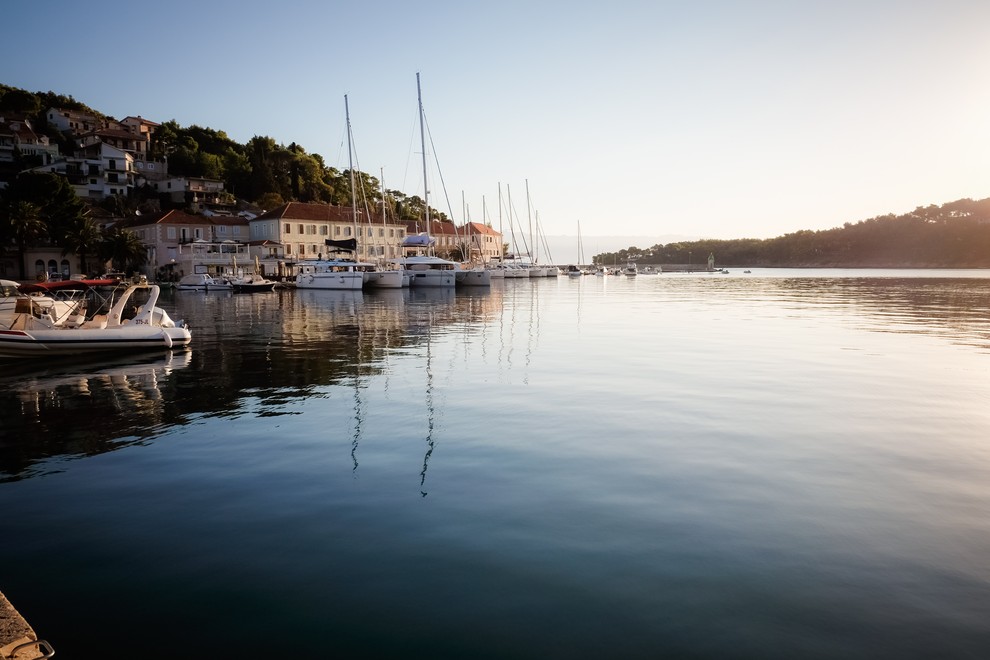 Jelsa
(foto: Dean Dubokovič)