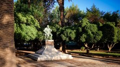 Spomenik Niku Dubokoviću v Jelsi (foto: Dean Dubokovič)