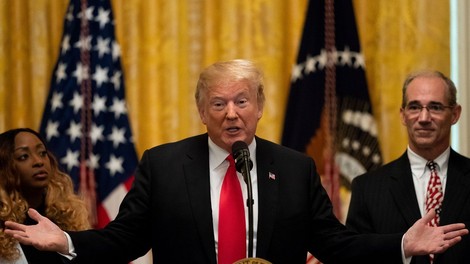 Cerar ni edini, tudi Trump je nasedel telefonski potegavščini