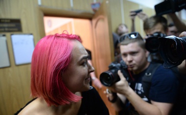 V Moskvi aretirali štiri člane feministične punk skupine Pussy Riot