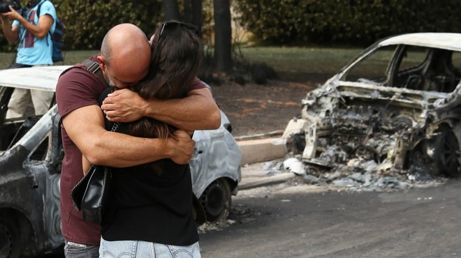 V Grčiji žalovanje za žrtvami požarov (foto: Profimedia)