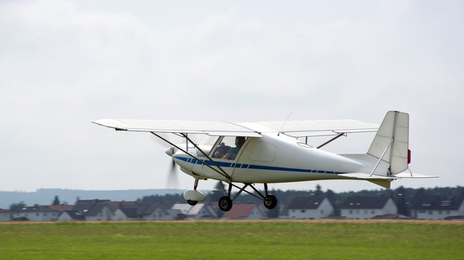 Pilot manjšega motornega letala strmoglavil na Bovškem: pilot nesreče ni preživel (foto: profimedia)