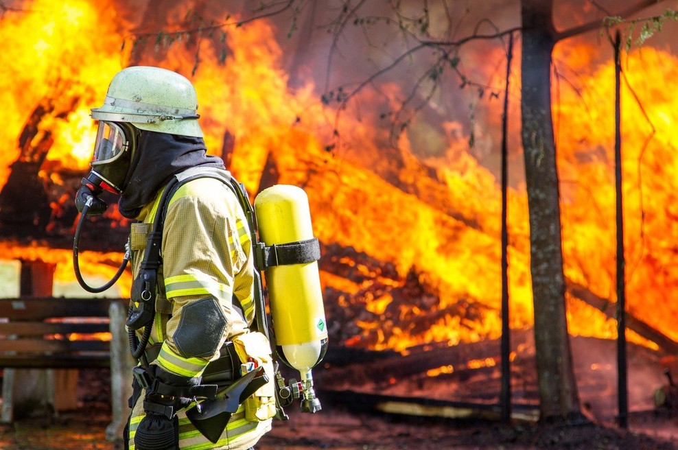 Kalifornijo spet pustošijo požari, najmanj šest mrtvih (foto: profimedia)
