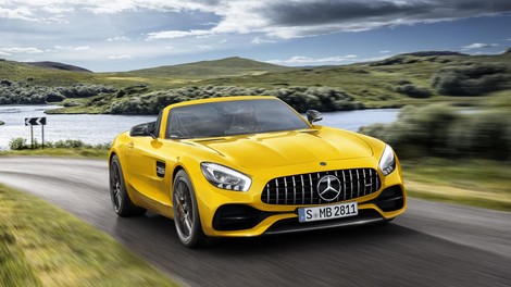 Mercedes-AMG GT S roadster - krasna trikraka zvezda