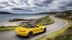Mercedes-AMG GT S roadster - krasna trikraka zvezda