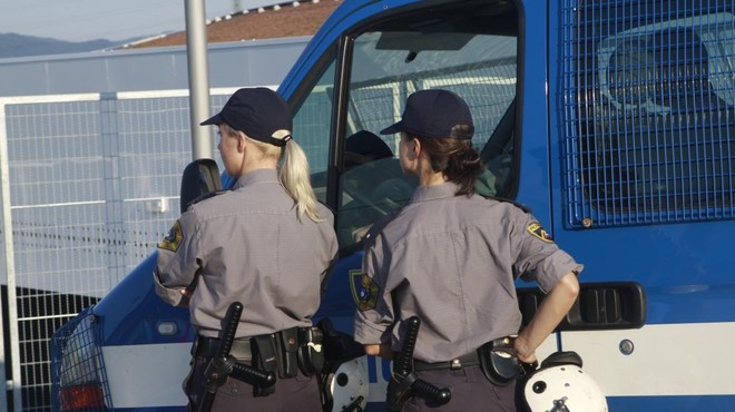 Kranjski policisti dobili odpovedi zaradi neprimernega ravnanja (foto: Arhiv)