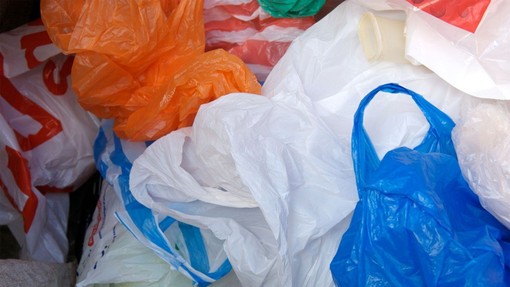 Plastične vrečke ne bodo več zastonj!