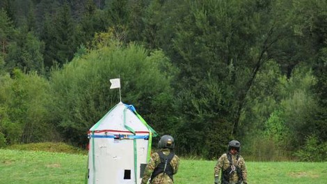 Aljažev stolp po 123 letih prvič zapustil Triglav