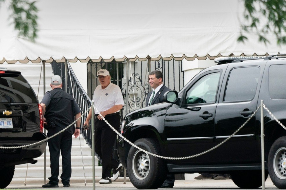 Knjiga Boba Woodwarda o Trumpovi Beli hiši z naslovom Strah je še pred izidom postala uspešnica (foto: profimedia)