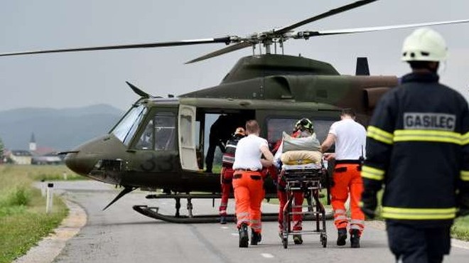 Helikopter Slovenske vojske minuli konec tedna 11-krat poletel na pomoč, letos skupno že 467-krat (foto: Profimedia)
