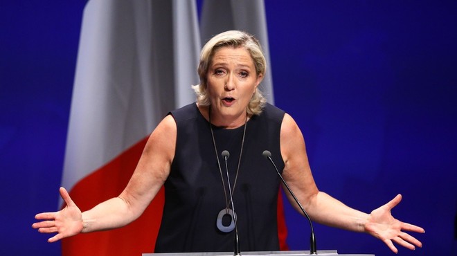 Sodišče je za Marine Le Pen odredilo psihiatrično oceno (foto: Profimedia)