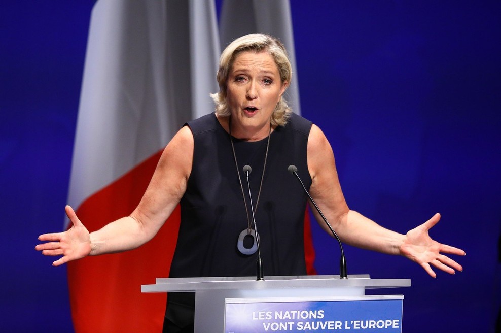 Sodišče je za Marine Le Pen odredilo psihiatrično oceno (foto: Profimedia)