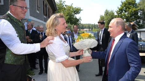Varovanje na poroki avstrijske zunanje ministrice je stalo skoraj 223.000 evrov