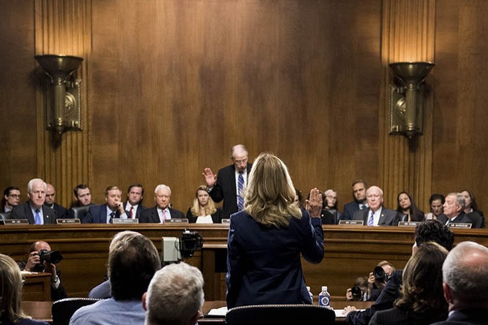 Žrtev Bretta Kavanaugha v senatu opisala spolni napad leta 1982