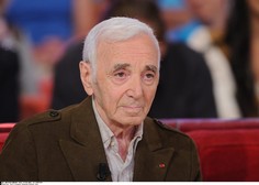 Umrl je francoski šansonjer Charles Aznavour