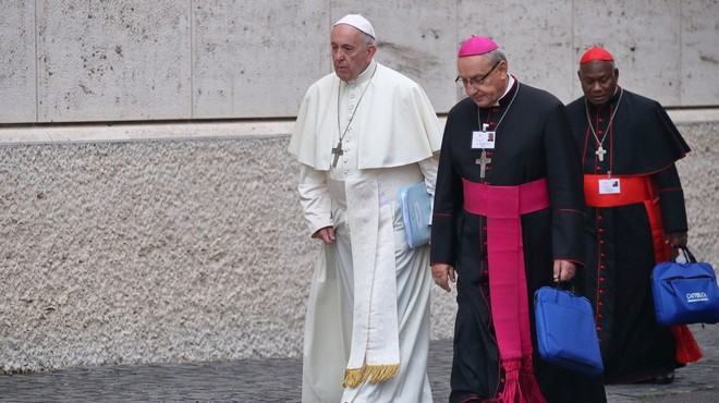 Najhujša cerkvena kazen za čilska dostojanstvenika - papež ju je razrešil duhovniškega poklica (foto: profimedia)