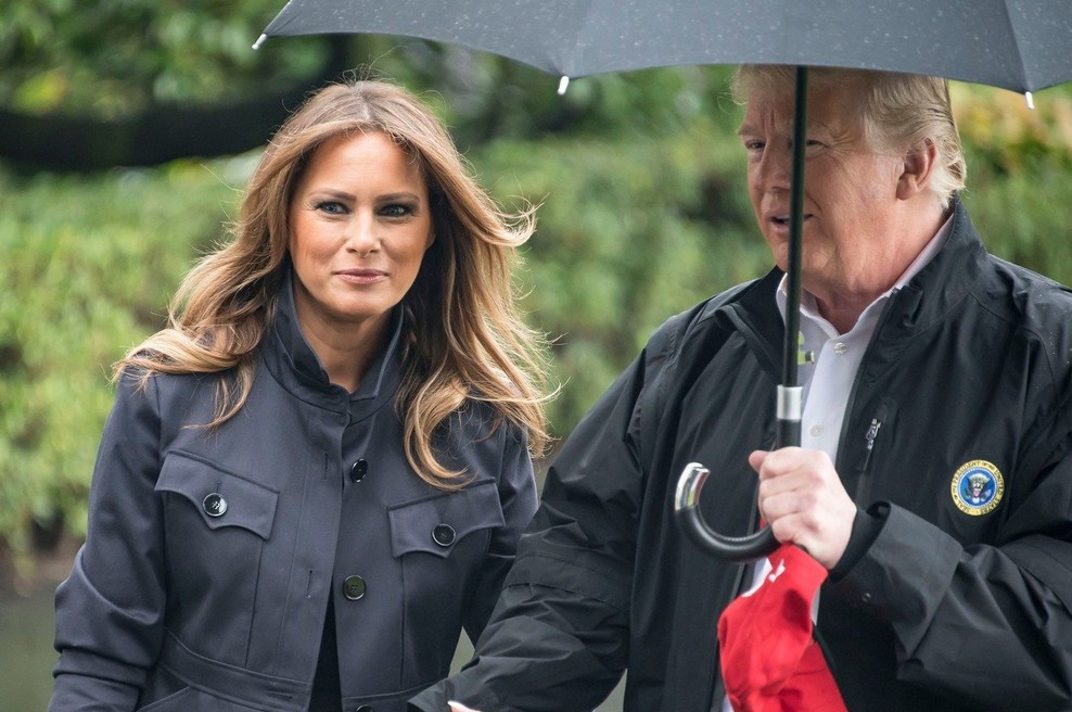Trumpova obiskala območja, ki jih je prizadel orkan Michael (foto: Profimedia)