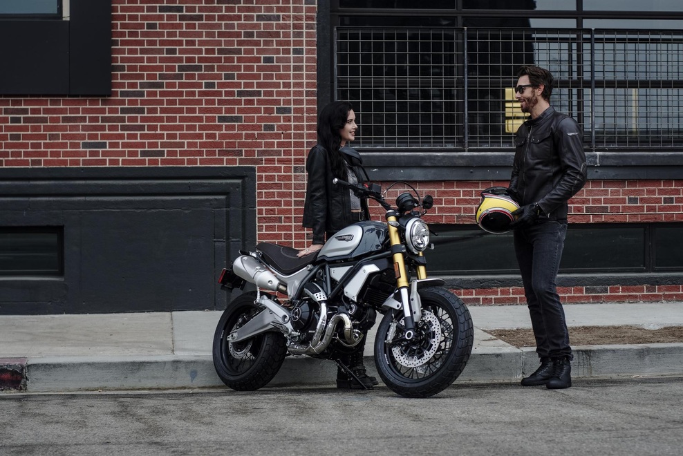 Ducati - stroj za uživanje tudi v dvoje (foto: Ducati)
