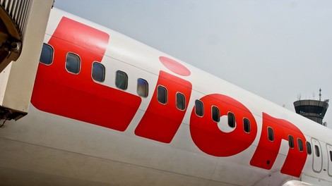 Indonezija: Odkrili naj bi trup strmoglavljenega letala