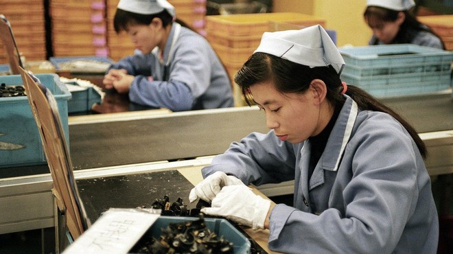 Grozljive razmere v kitajskih tovarnah spodbujajo samomore, kaže študija! (foto: profimedia)