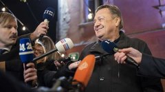 Po prešteti večini glasovnic v Ljubljani gladka zmaga Jankovića