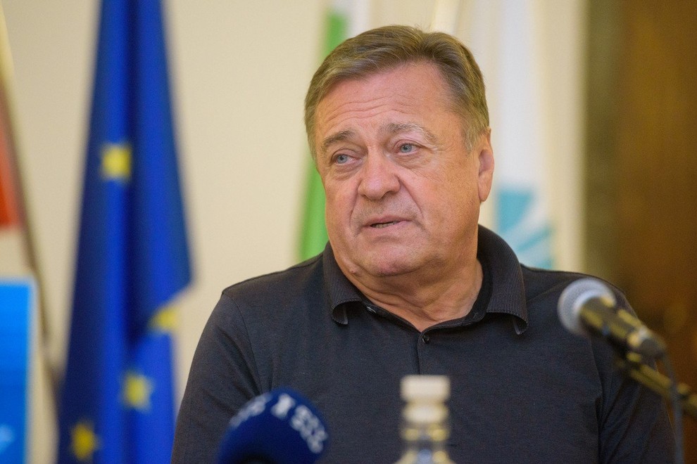 Neuradno: Zoran Janković z 58,3 odstotka do zmage že v prvem krogu