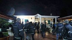 V Rimu mafiji zasegli osem luksuznih vil, županja pa: "Zabave je konec!"