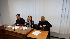 Janezu Janši zaradi razžalitve novinark pogojna zaporna kazen
