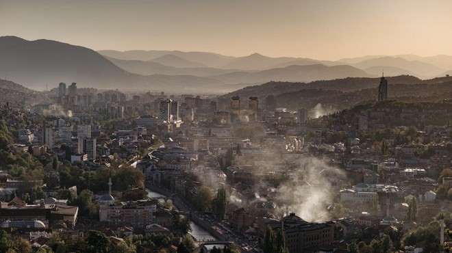 Sarajevo te dni postalo mesto z najbolj onesnaženim zrakom na svetu (foto: profimedia)
