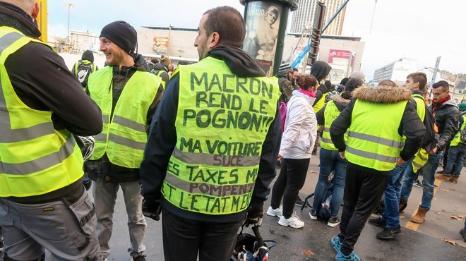 Razmere na pariških protestih se zaostrujejo, na cestah tudi Belgijci in Nizozemci (foto: profimedia)