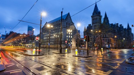 V napadu z nožem v Manchestru trije ranjeni, a silvestrovanja to ni ustavilo!