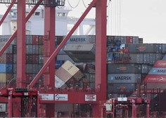 Ladjar obljublja plačilo sanacije po padcu kontejnerjev v Severno morje
