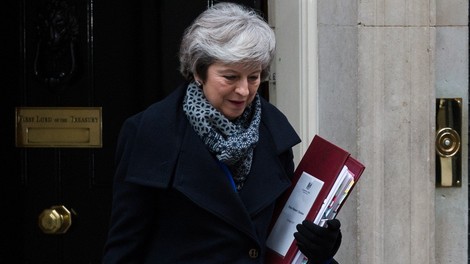 Britanski parlament premierki Theresi May ni izglasoval nezaupnice