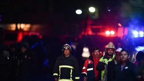 Vzrok za eksplozijo na naftovodu v Mehiki še ni znan, šušlja pa se, da je do nesreče prišlo pri kraji nafte