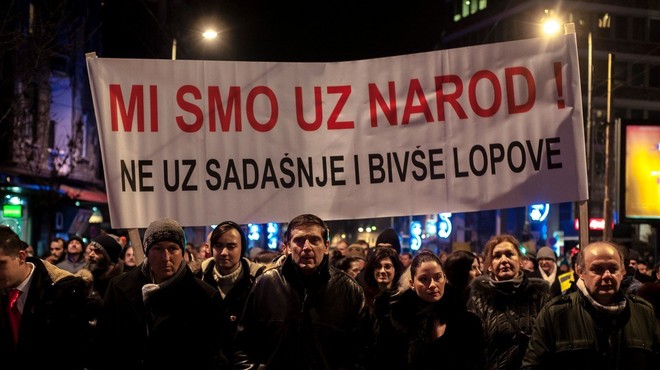 V Beogradu sedmi teden zapored protesti proti avtokratskemu predsedniku Aleksandru Vučiću (foto: profimedia)