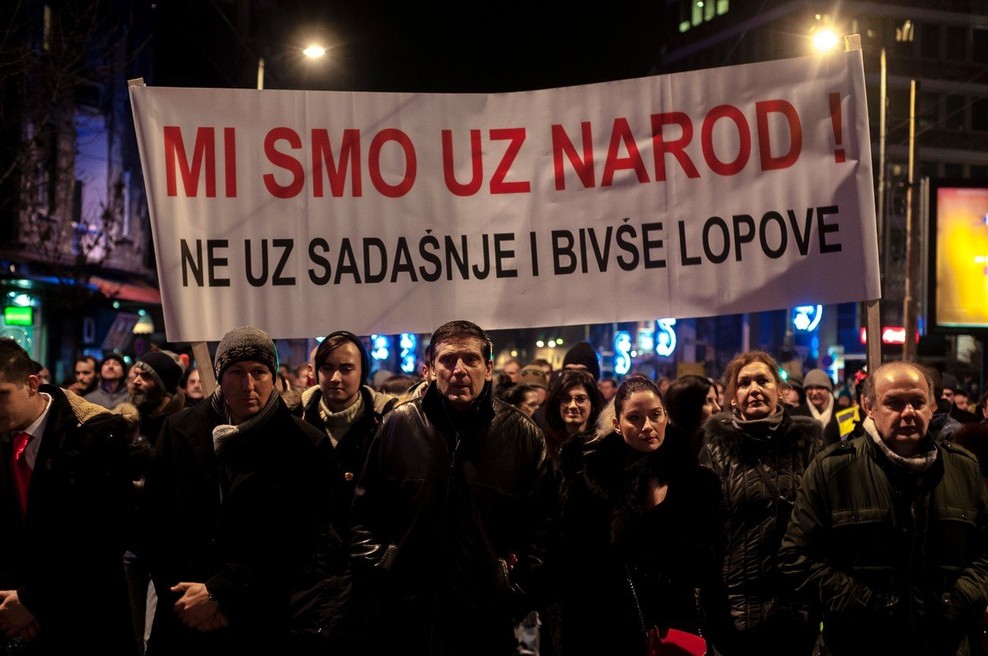 V Beogradu sedmi teden zapored protesti proti avtokratskemu predsedniku Aleksandru Vučiću (foto: profimedia)