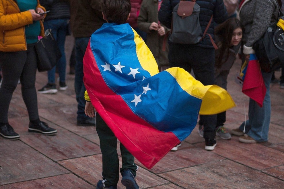 V Venezueli nevarno vre, vse glasnejša svarila pred državljansko vojno!