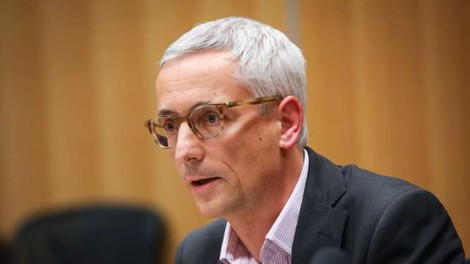 Na čelo ministrstva za kulturo začasno Jernej Pikalo