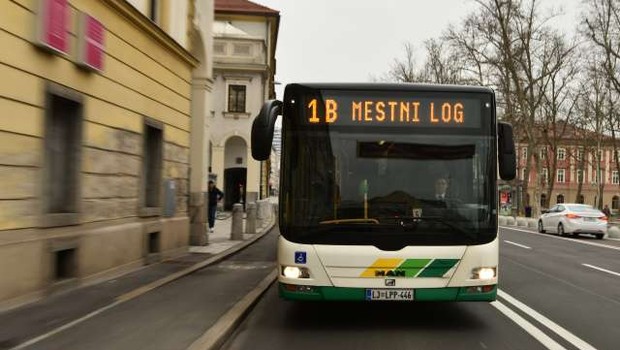
                            Z aprilom dražje avtobusne vožnje in parkiranje v Ljubljani! (foto: Tamino Petelinšek/STA)