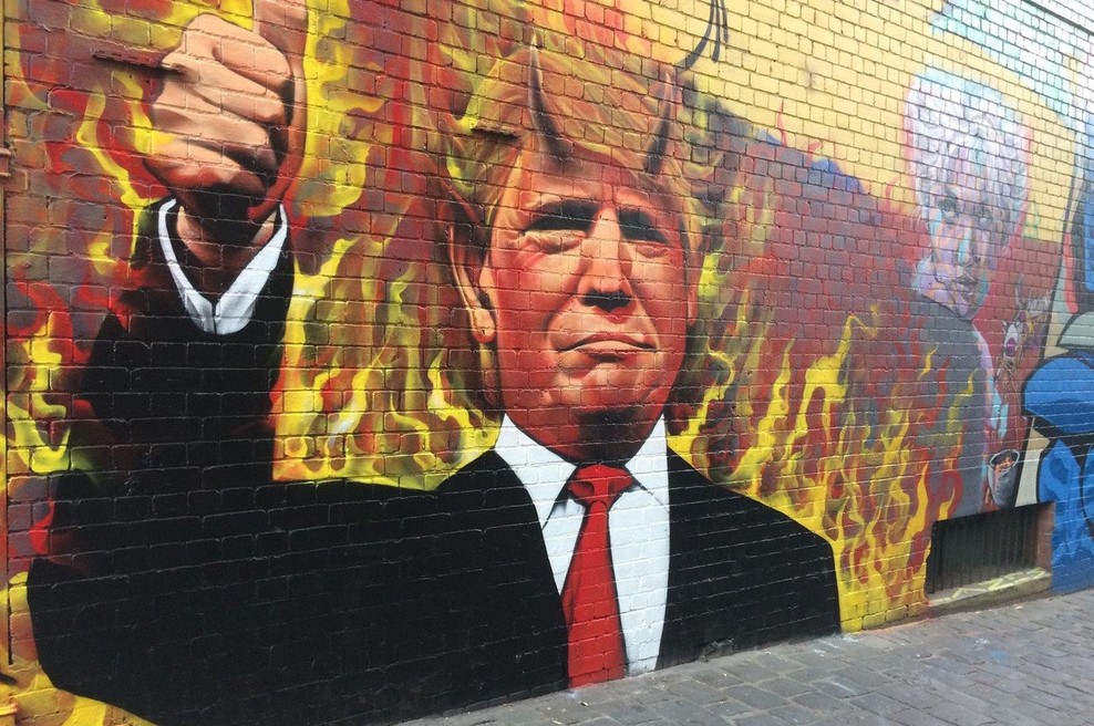 Obljubljeni zid na meji z Mehiko še naprej povzroča Trumpu sive lase! (foto: profimedia)