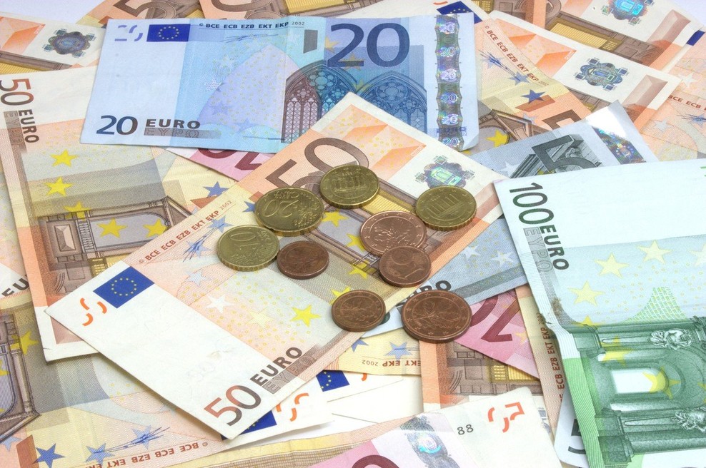 S pretvezo operacije v Ljubljani ogoljufala 85-letnika za 4200 evrov (foto: profimedia)