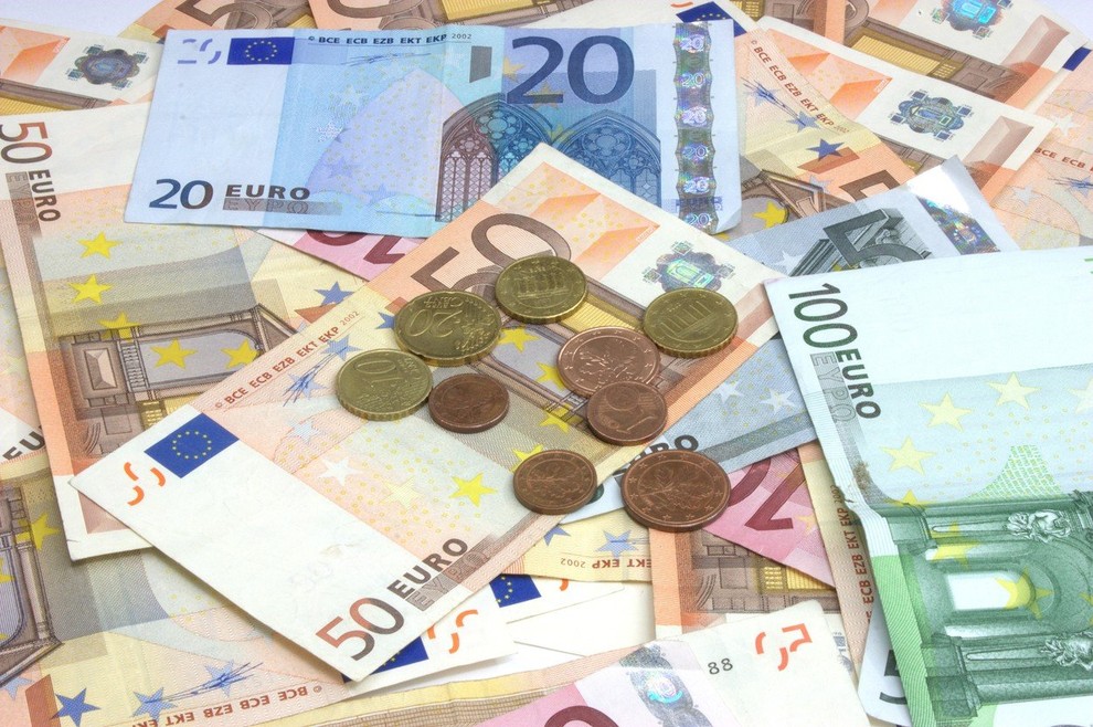 DEVICA Devica je znamenje, ki bi v tem obdobju lahko imelo največ sreče pri igrah na srečo. Zvezde namigujejo, da …