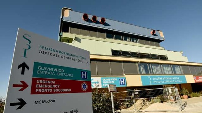 Informacijski pooblaščenec proti izolski bolnišnici uvedel inšpekcijski postopek, podatke o bolnikih umaknili (foto: STA/Tamino Petelinšek)