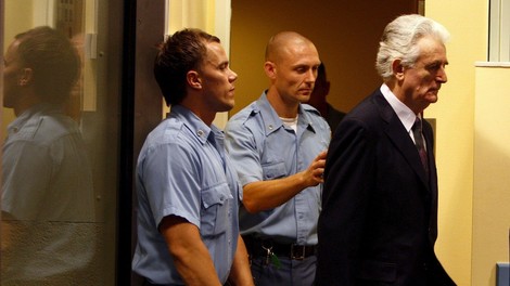 Karadžić v prizivnem postopku obsojen na dosmrtni zapor